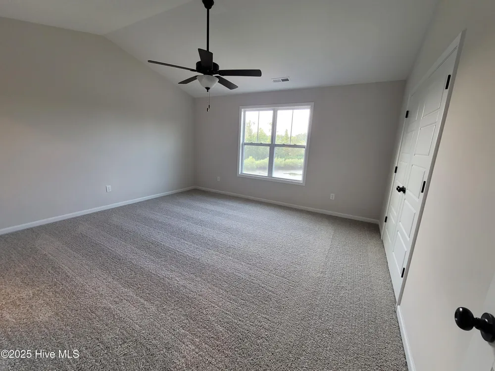 8381 Paramount Point Winnabow, NC 28479