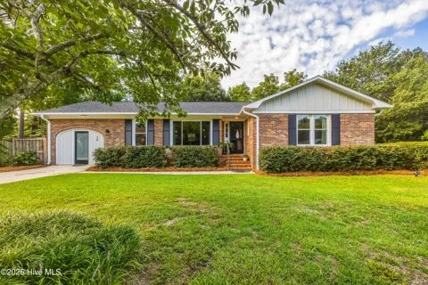 38 Pelican Point Road