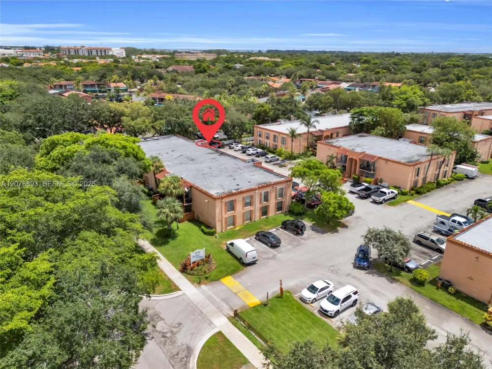 7100 Fairway Dr #K11 Miami Lakes, FL 33014