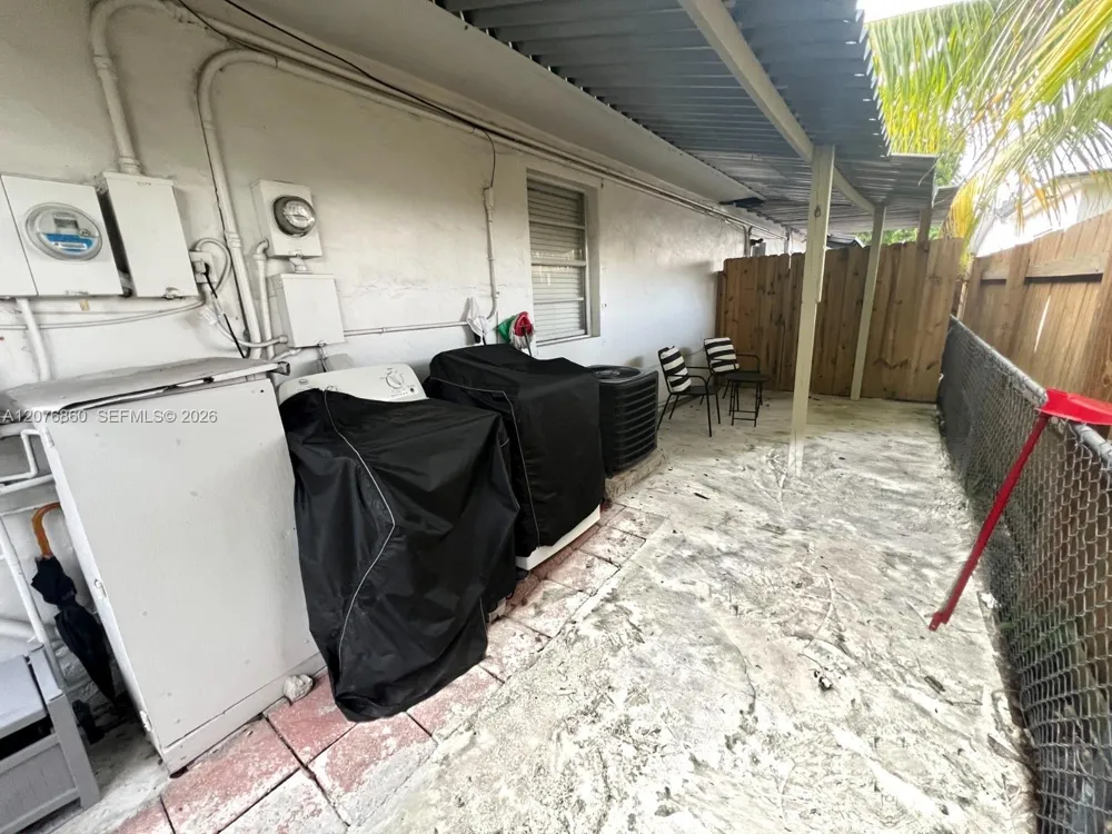 3102 SW 10th St #3104A Miami, FL 33135
