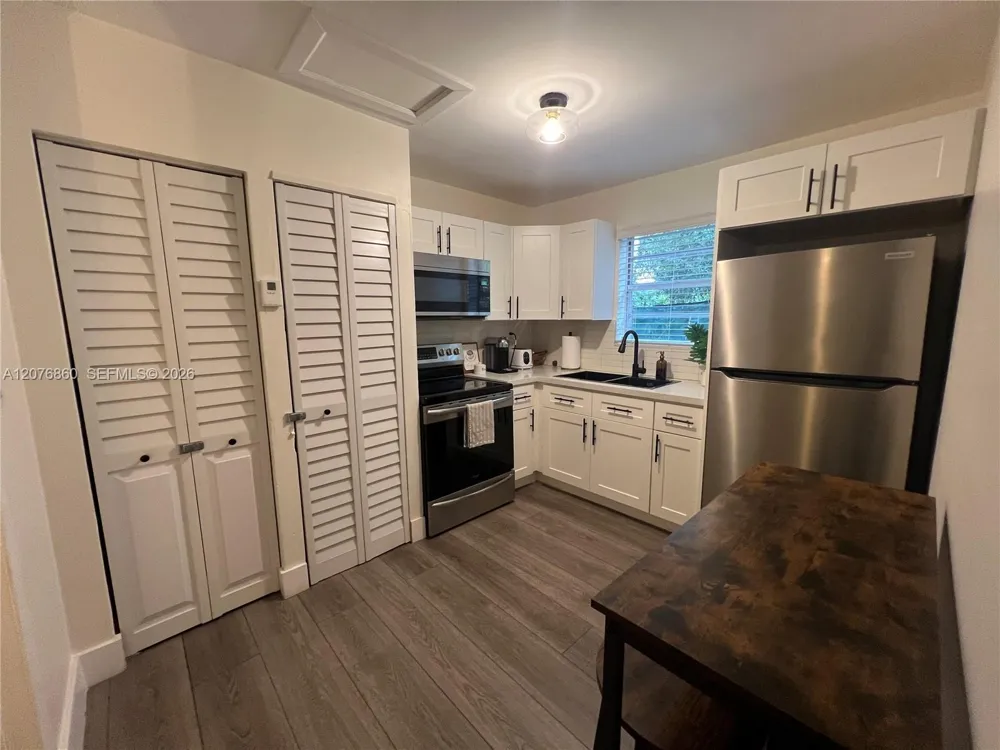 3102 SW 10th St #3104A Miami, FL 33135