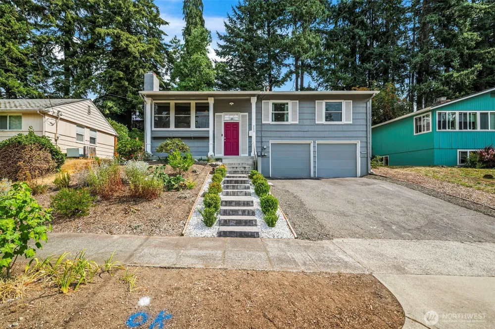 223 Del Monte Avenue Fircrest, WA 98466
