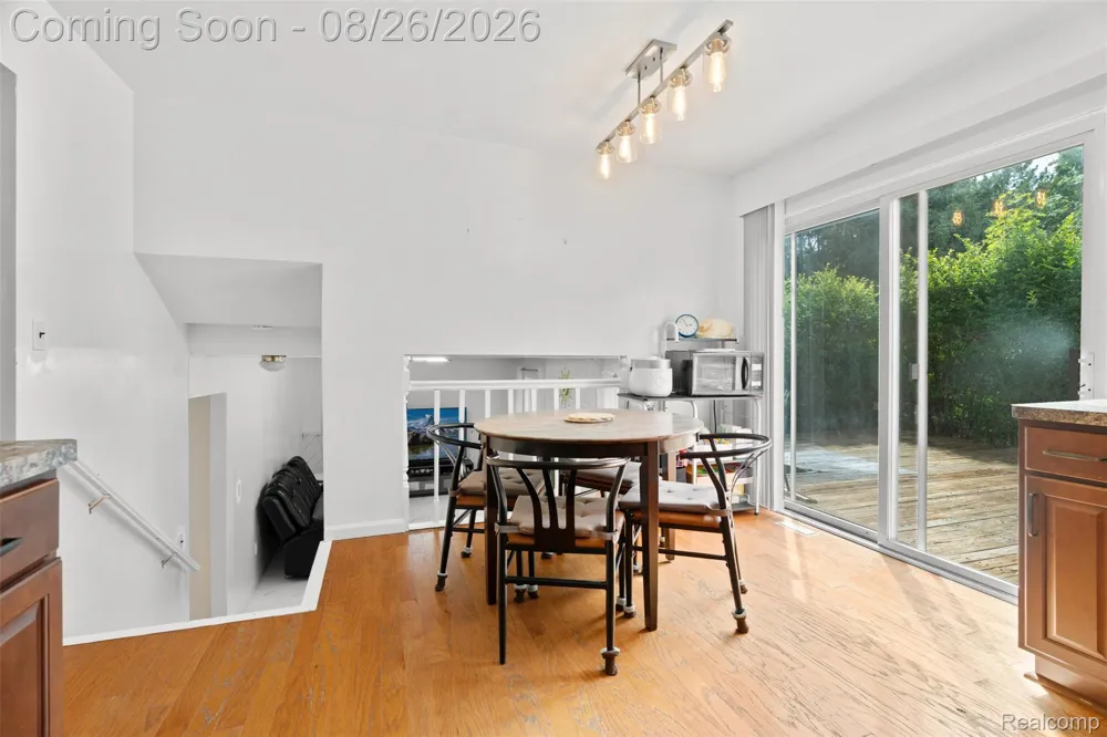 3757 Oxley Drive Troy City, MI 48083