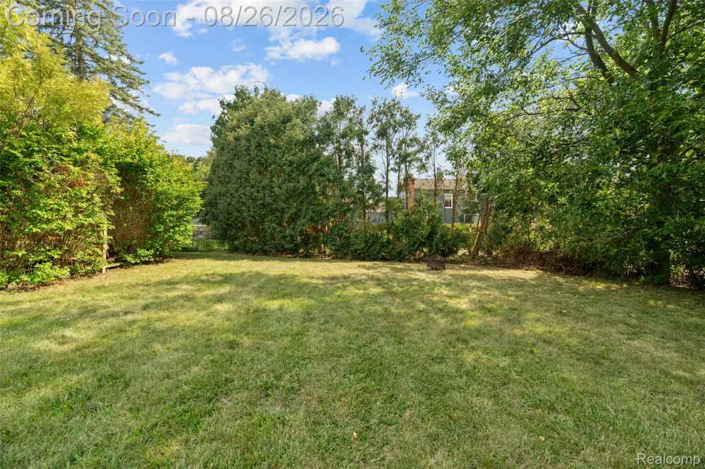 3757 Oxley Drive Troy City, MI 48083