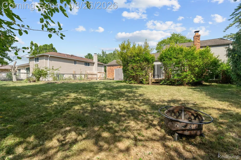 3757 Oxley Drive Troy City, MI 48083