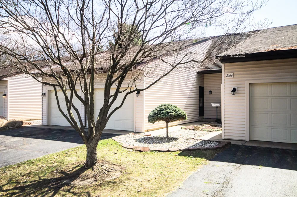 2662 Stonehaven Drive SW Wyoming City, MI 49519