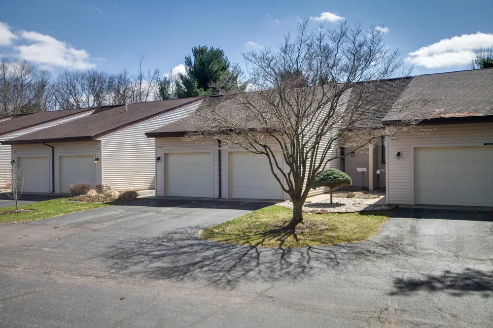 2662 Stonehaven Drive SW Wyoming City, MI 49519
