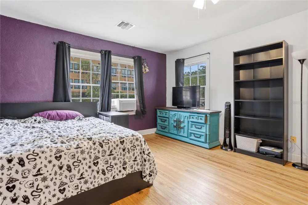 816 E JEFFERSON STREET Orlando, FL 32801