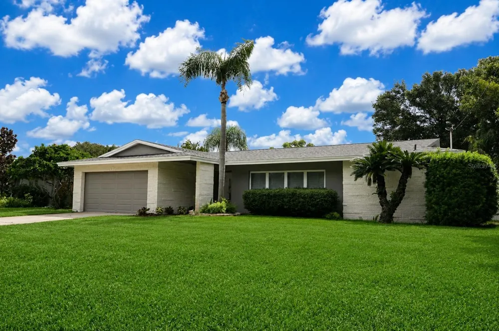 981 DAMROSCH STREET Largo, FL 33771