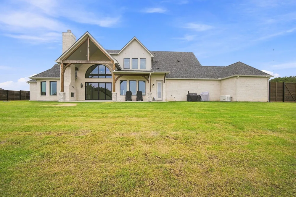 4411 Tea Olive Trail Midlothian, TX 76065