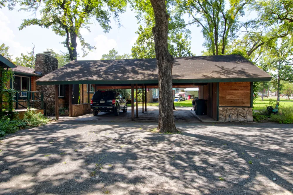 914 Kiowa Drive W Lake Kiowa, TX 76240
