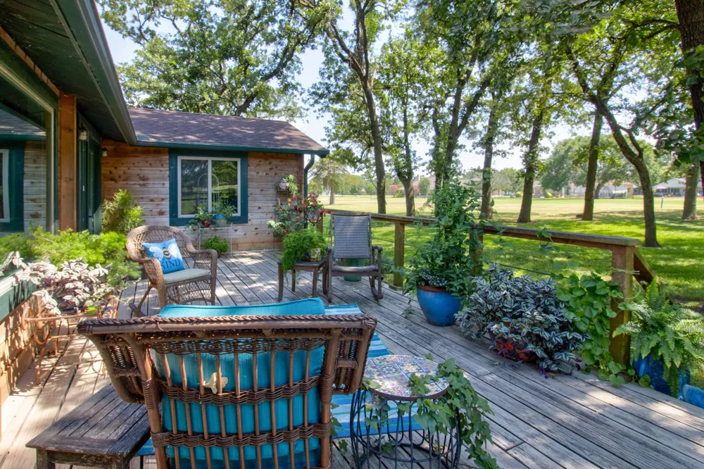 914 Kiowa Drive W Lake Kiowa, TX 76240