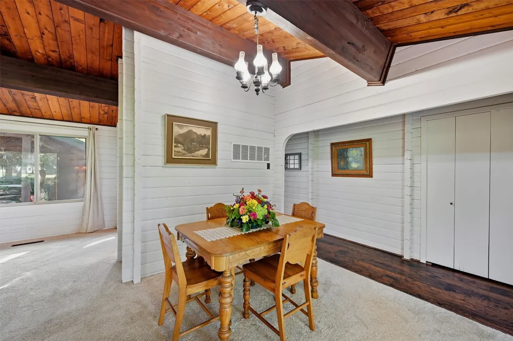 914 Kiowa Drive W Lake Kiowa, TX 76240