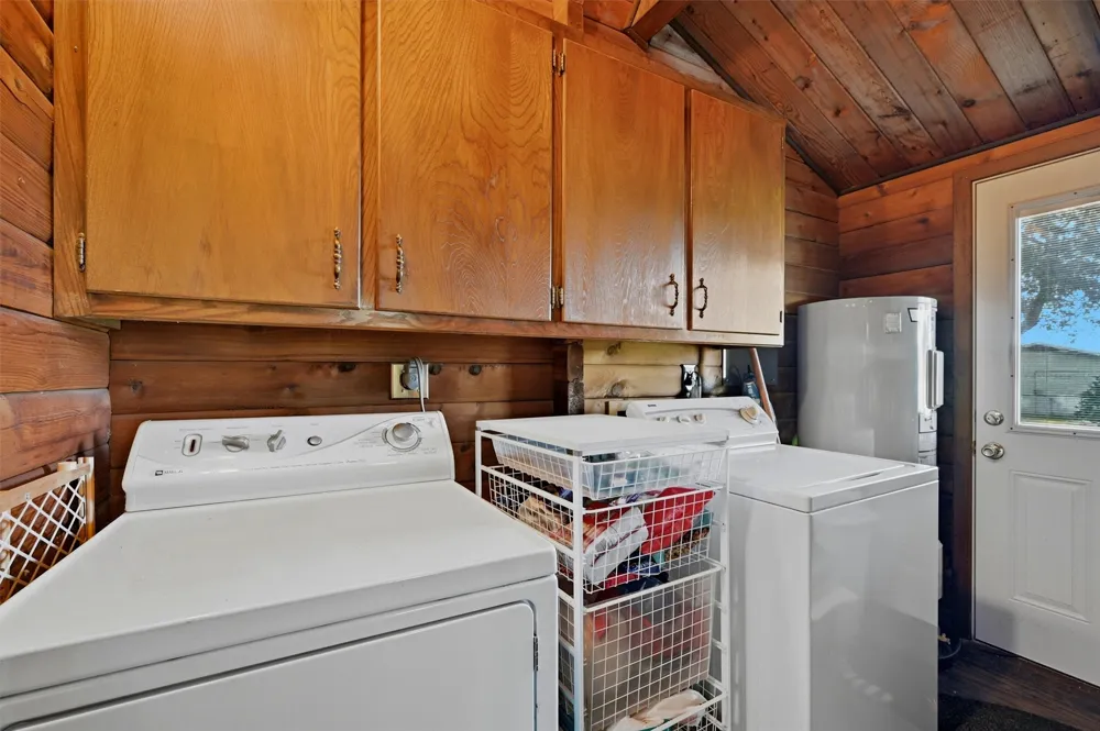 914 Kiowa Drive W Lake Kiowa, TX 76240