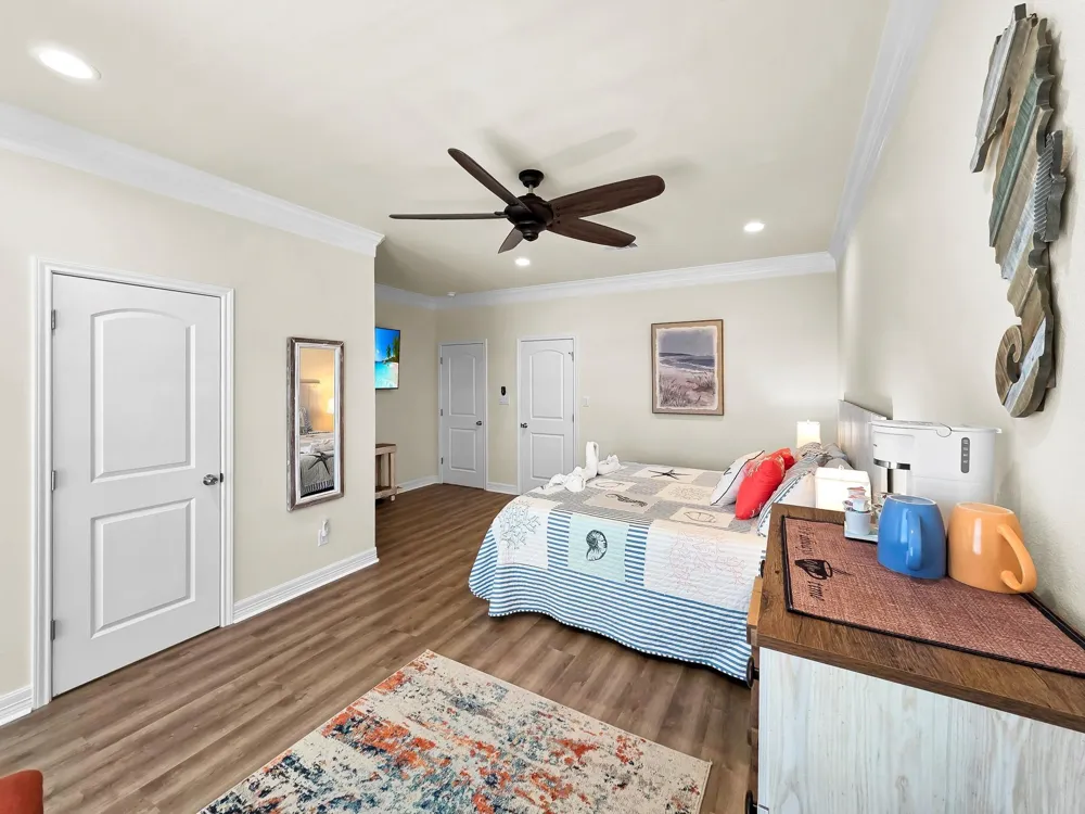 873 Townsend Drive Crystal Beach, TX 77650