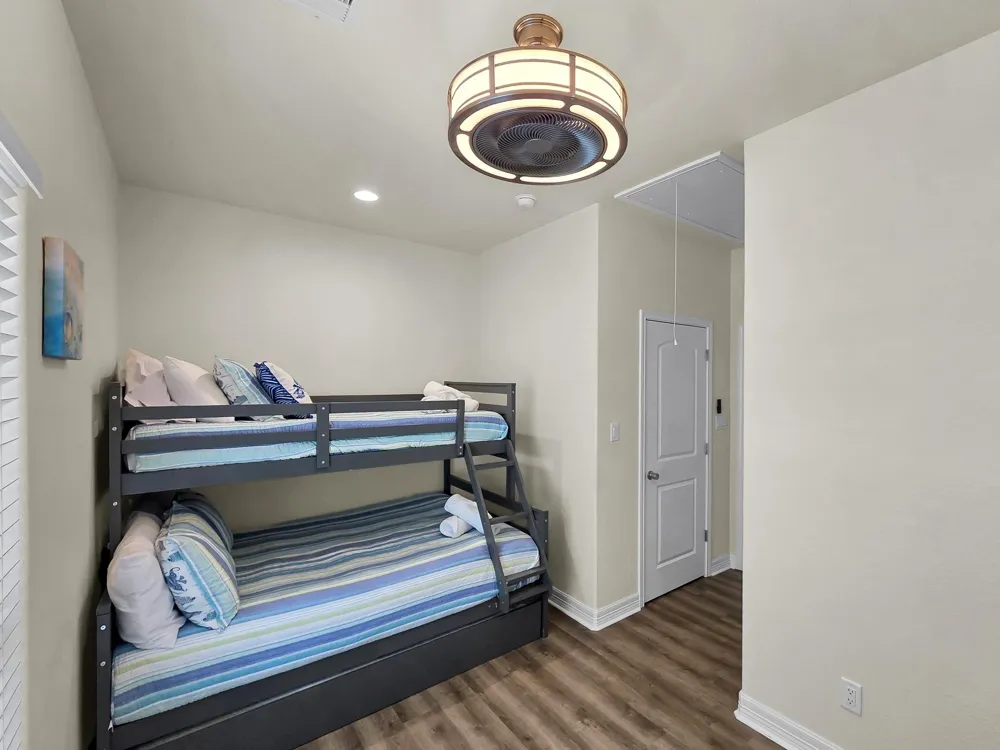 873 Townsend Drive Crystal Beach, TX 77650
