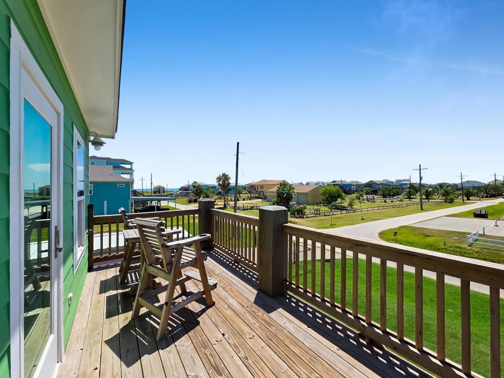 873 Townsend Drive Crystal Beach, TX 77650