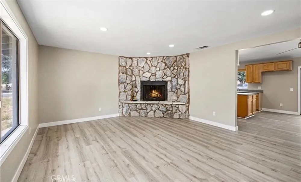 22410 Old Elsinore Road Perris, CA 92570