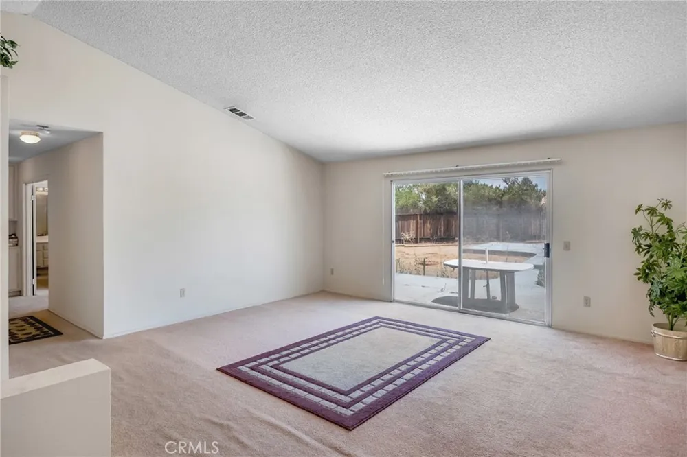 12951 Lantern Lane Victorville, CA 92392