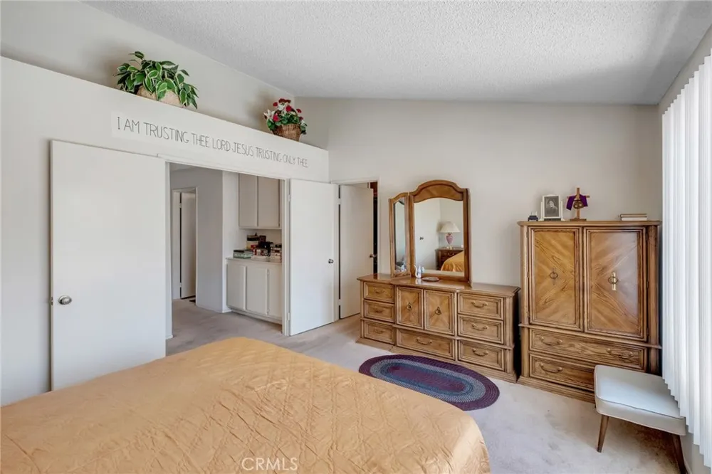 12951 Lantern Lane Victorville, CA 92392