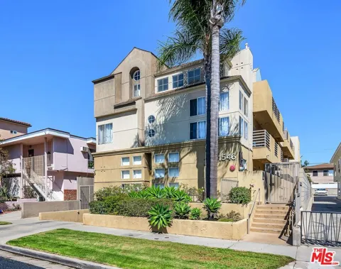 1546 Hi Point Street #105