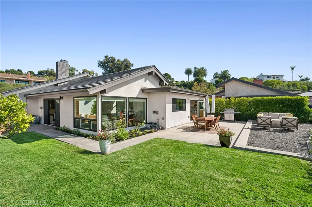 241 Calle Neblina San Clemente, CA 92672