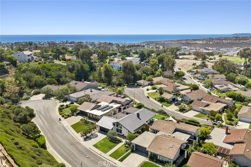 241 Calle Neblina San Clemente, CA 92672
