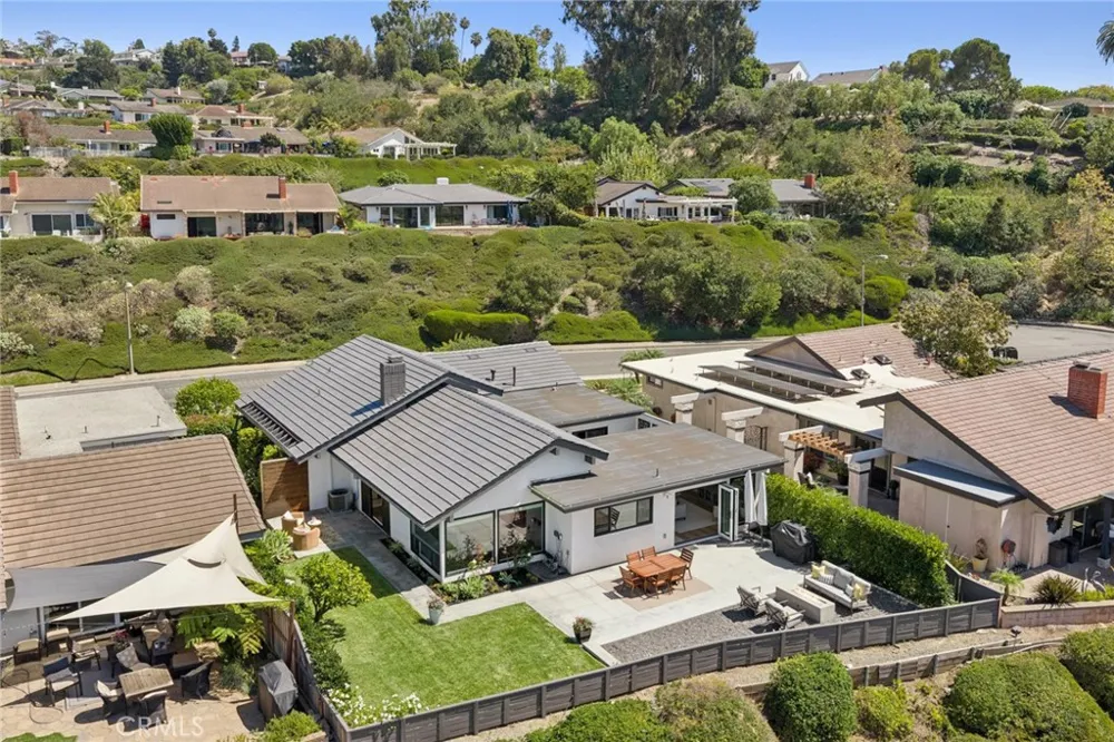 241 Calle Neblina San Clemente, CA 92672