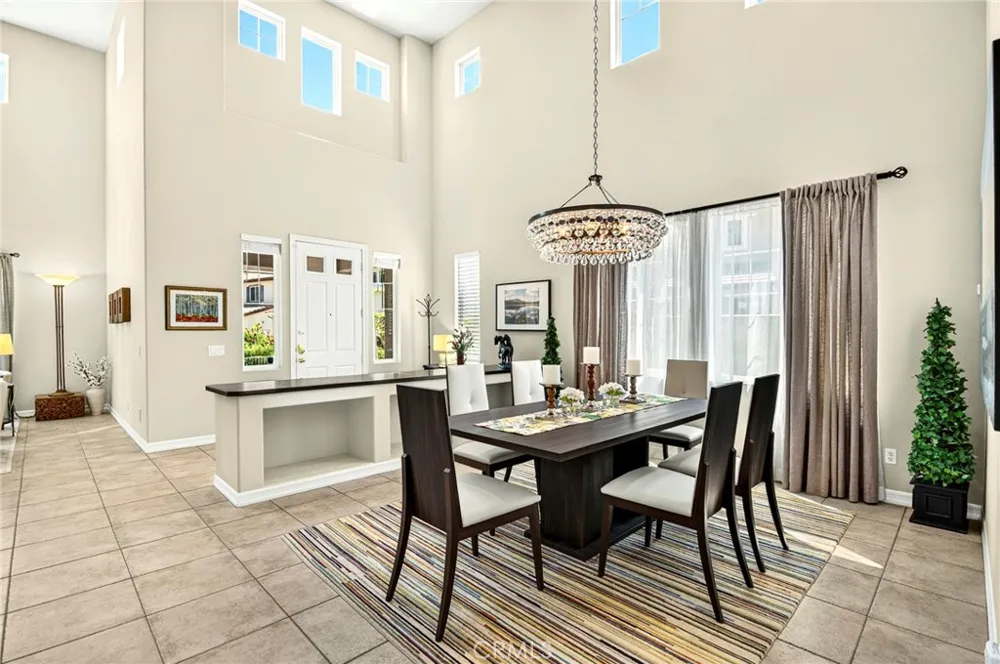 36 Foxtail Court Azusa, CA 91702