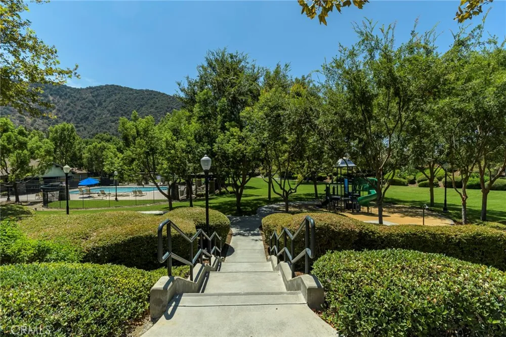36 Foxtail Court Azusa, CA 91702