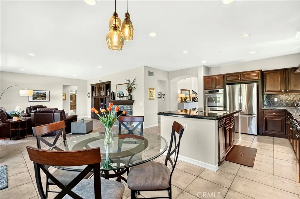36 Foxtail Court Azusa, CA 91702