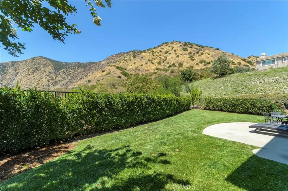 36 Foxtail Court Azusa, CA 91702