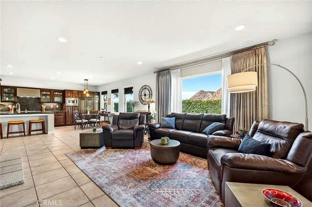 36 Foxtail Court Azusa, CA 91702