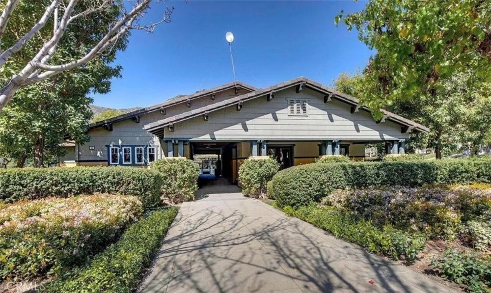36 Foxtail Court Azusa, CA 91702