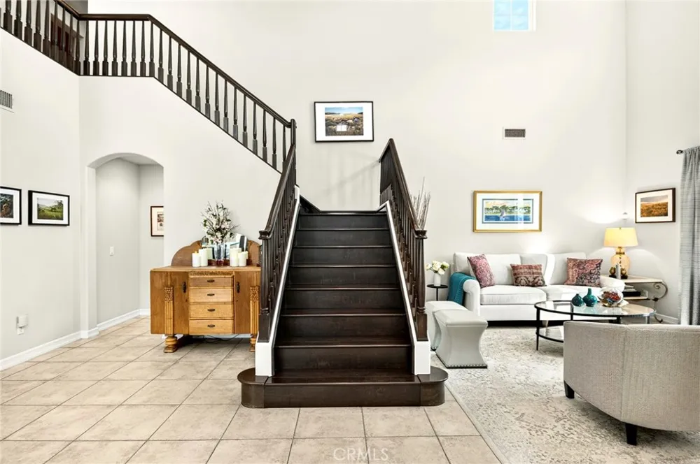 36 Foxtail Court Azusa, CA 91702