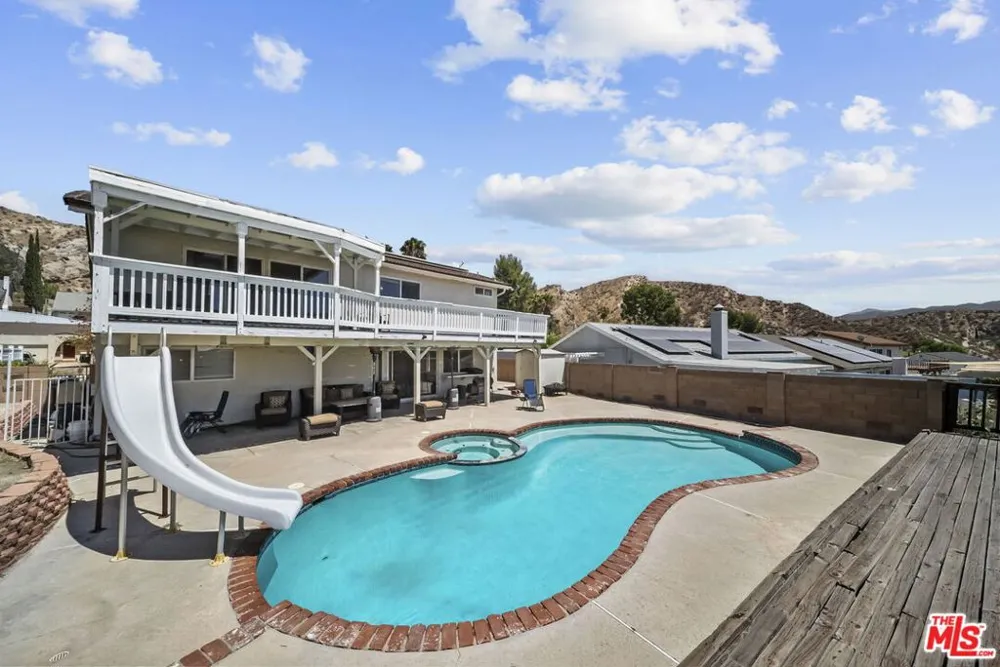 15362 Rhododendron Drive Santa Clarita, CA 91387