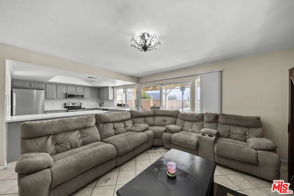 15362 Rhododendron Drive Santa Clarita, CA 91387
