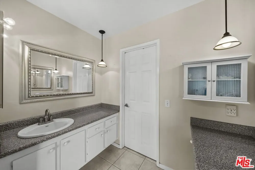 15362 Rhododendron Drive Santa Clarita, CA 91387