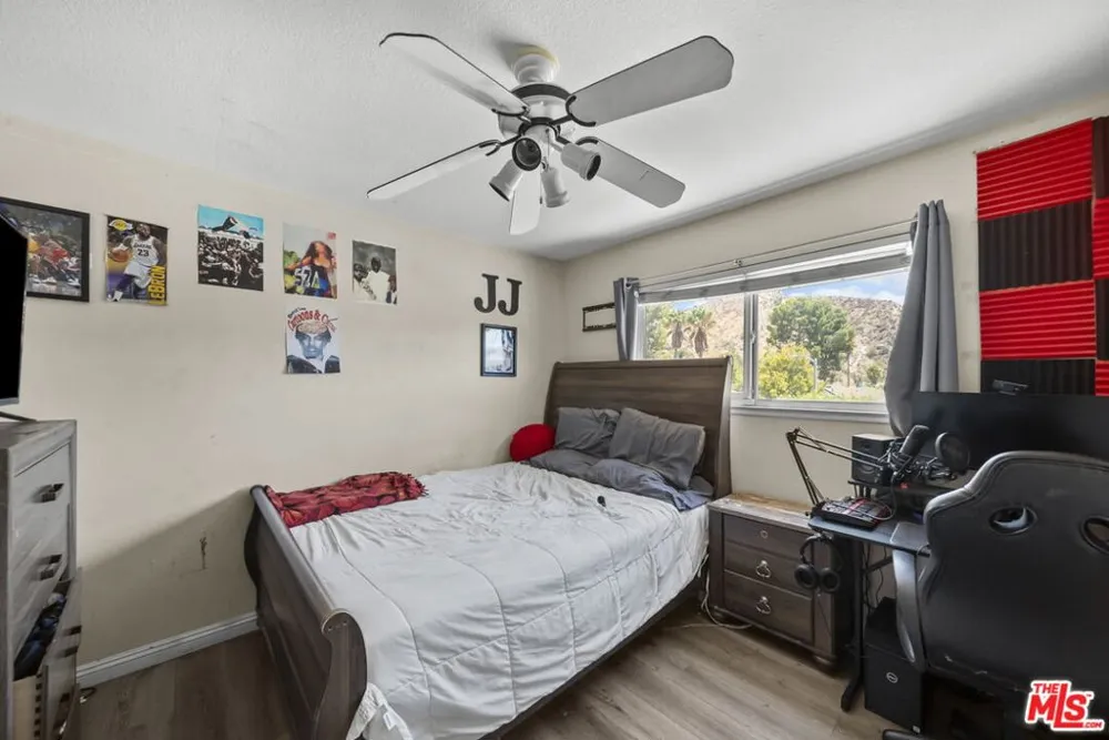 15362 Rhododendron Drive Santa Clarita, CA 91387