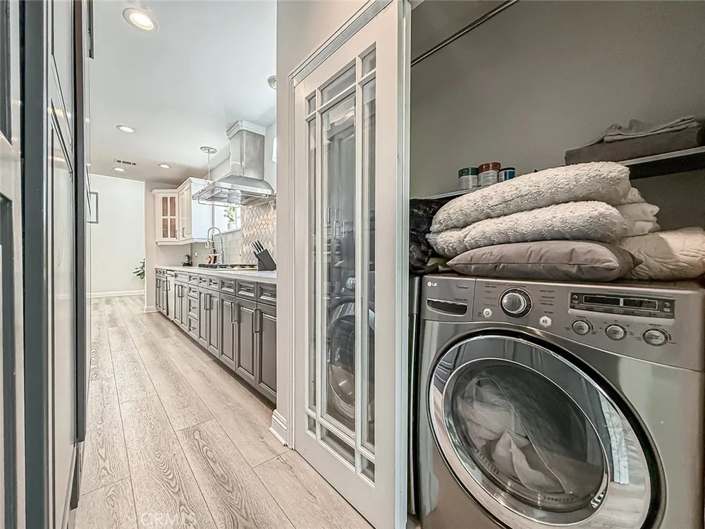 21047 Dumetz Road Woodland Hills, CA 91364
