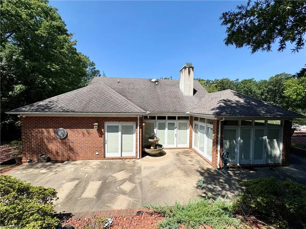 1401 Plantation Circle Asheboro, NC 27205
