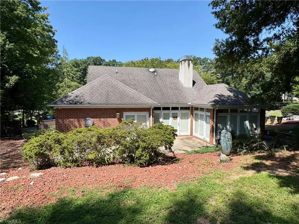 1401 Plantation Circle Asheboro, NC 27205