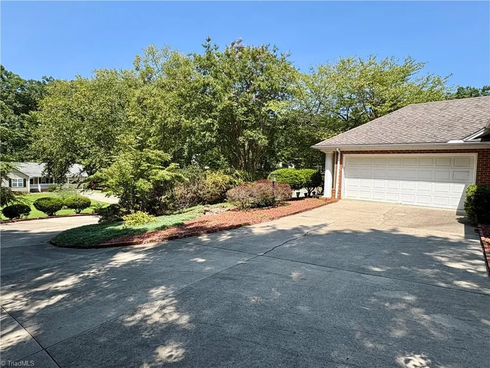 1401 Plantation Circle Asheboro, NC 27205