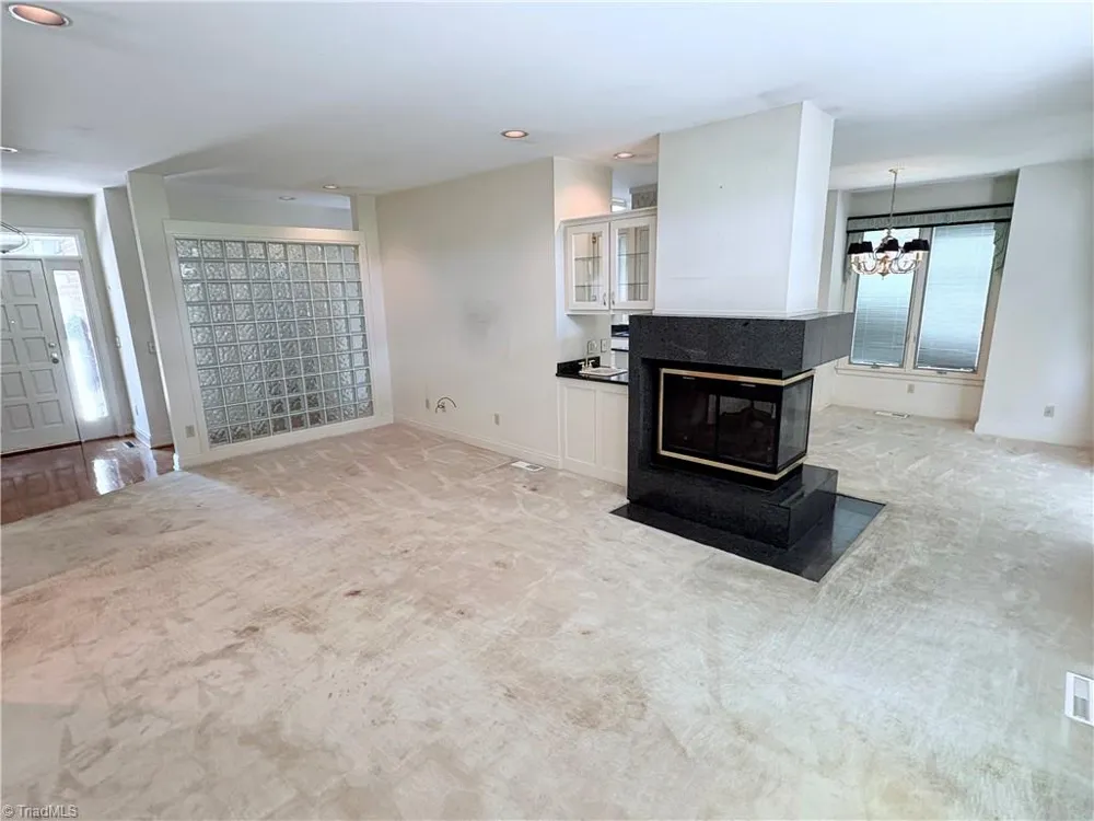 1401 Plantation Circle Asheboro, NC 27205