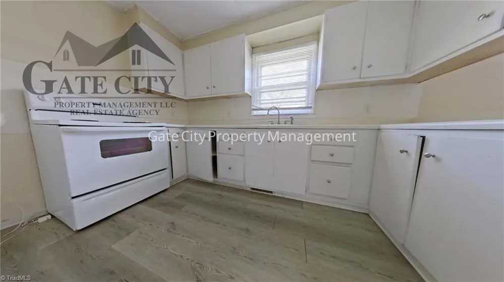 1610 Brockett Avenue High Point, NC 27260