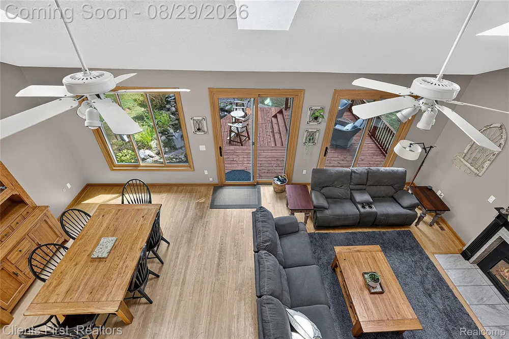 9022 Kingston Court Hamburg Township, MI 48169