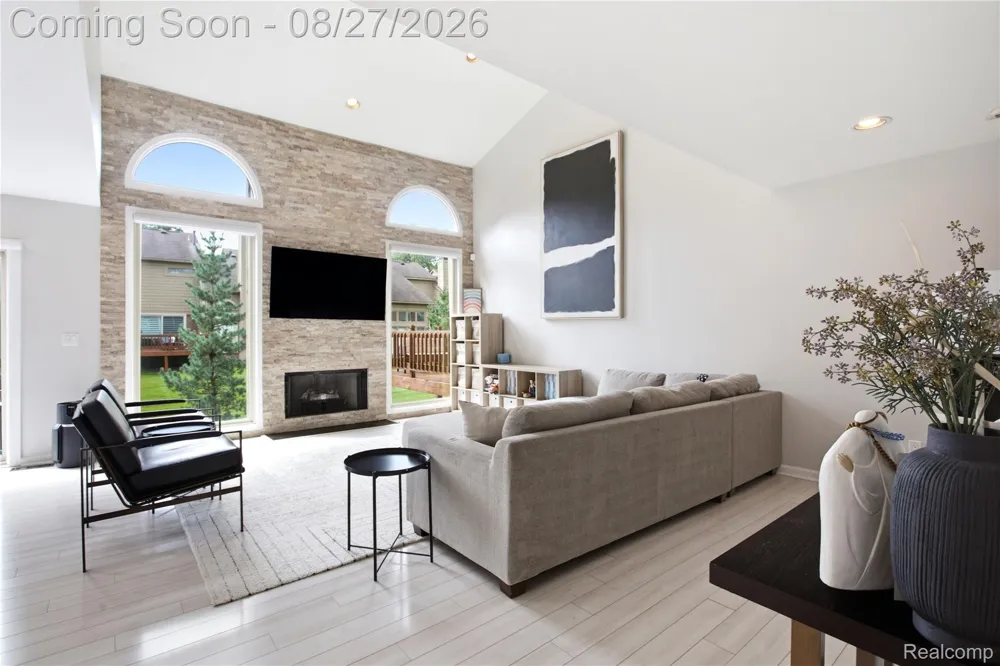 6306 Aspen Ridge Boulevard West Bloomfield Charter Township, MI 48322