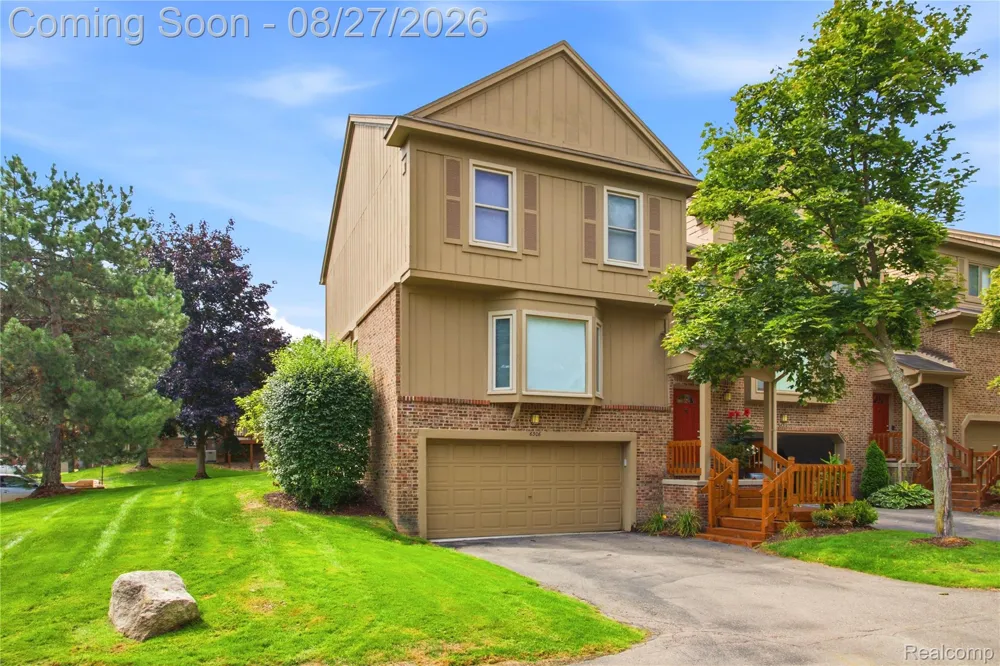 6306 Aspen Ridge Boulevard West Bloomfield Charter Township, MI 48322