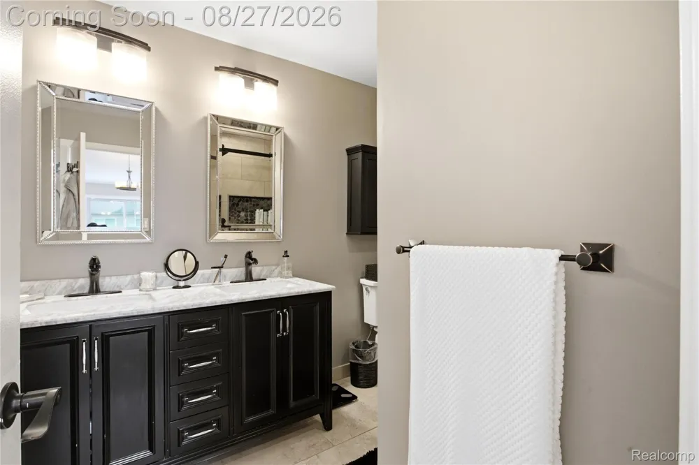 6306 Aspen Ridge Boulevard West Bloomfield Charter Township, MI 48322