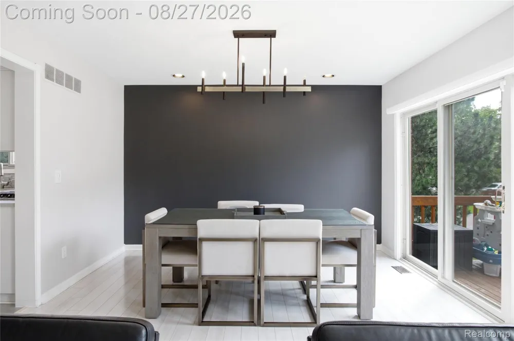 6306 Aspen Ridge Boulevard West Bloomfield Charter Township, MI 48322
